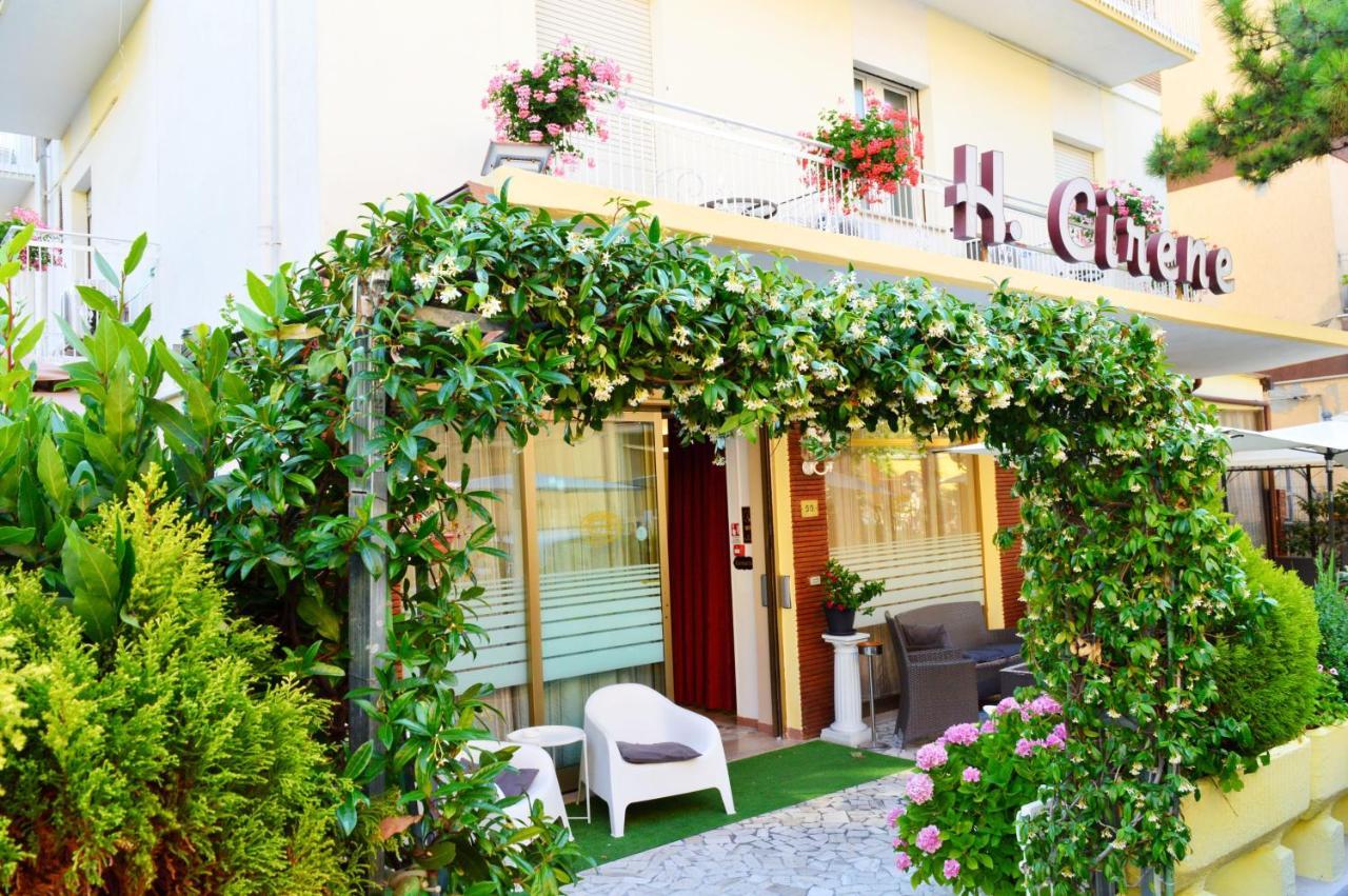 Hotel Cirene Rimini Buitenkant foto